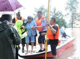 成都天气预警最新消息，强降雨来袭，市民需注意防范