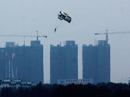 天气预警，城市上空的无形哨兵