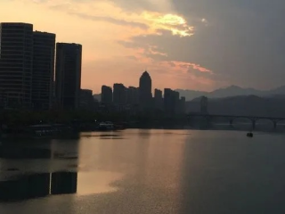建德天气，一城山水，四时分明