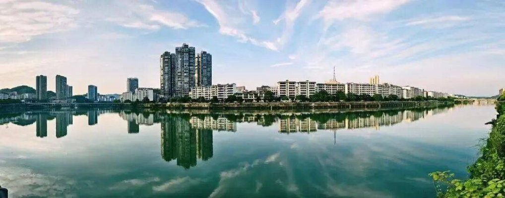 郴州天气40天,从闷热到秋凉,一座城市的季节转身 郴州天气40天,从闷热到秋凉,一座城市的季节转身