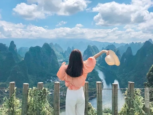 桂林未来10天穿衣建议,四季随机切换,这份穿搭指南请收好 桂林未来10天穿衣建议,四季随机切换,这份穿搭指南请收好